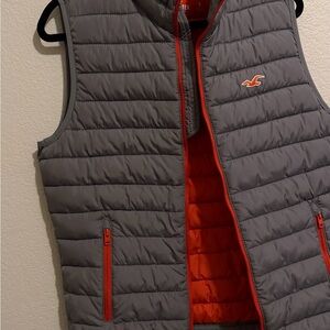 Hollister men's puffer vest